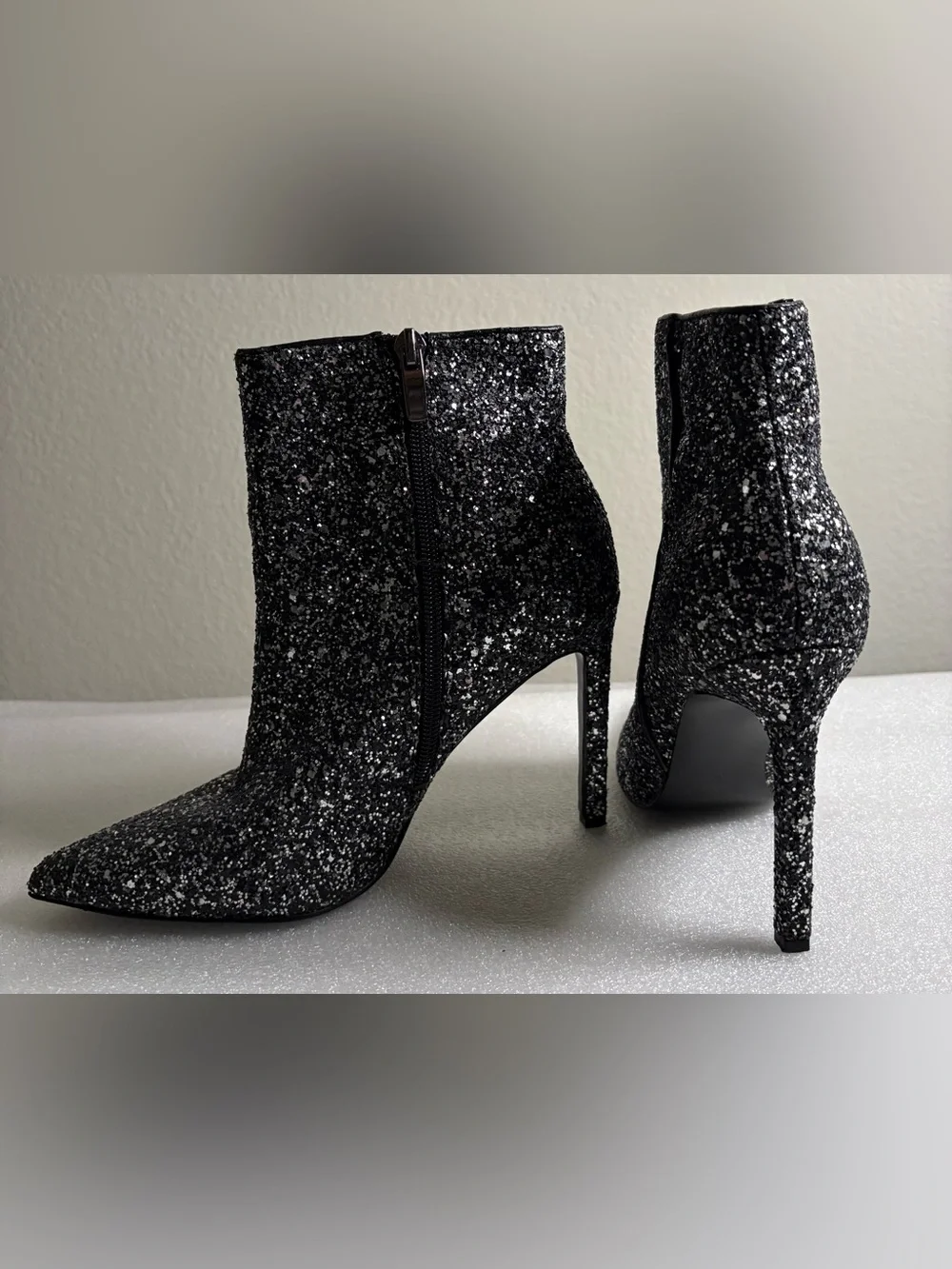 Nine West Black Silver Glitter Pointed Toe Stiletto Ankle Booties Heels Size 6.5